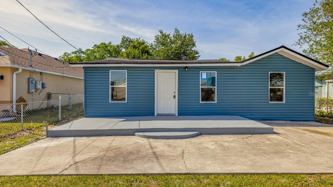 7508 CAROLYN AVE