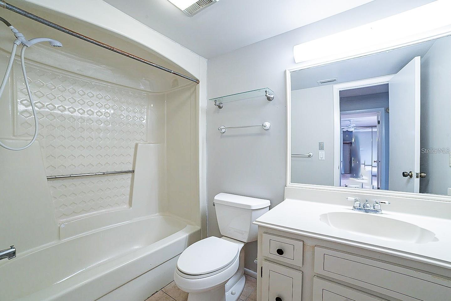 202 Terrace Ct Property Photo 33