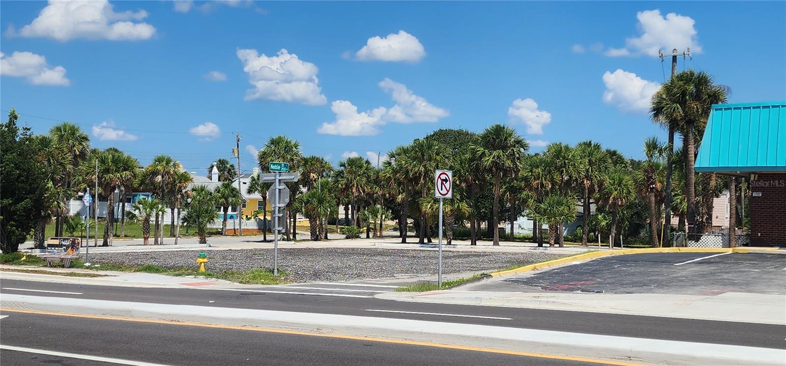 E INTERNATIONAL SPEEDWAY BLVD