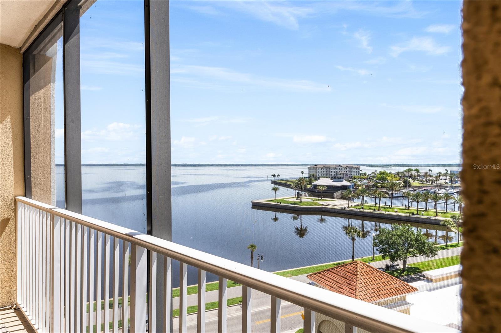 225 W Seminole Blvd #607 Property Photo 1