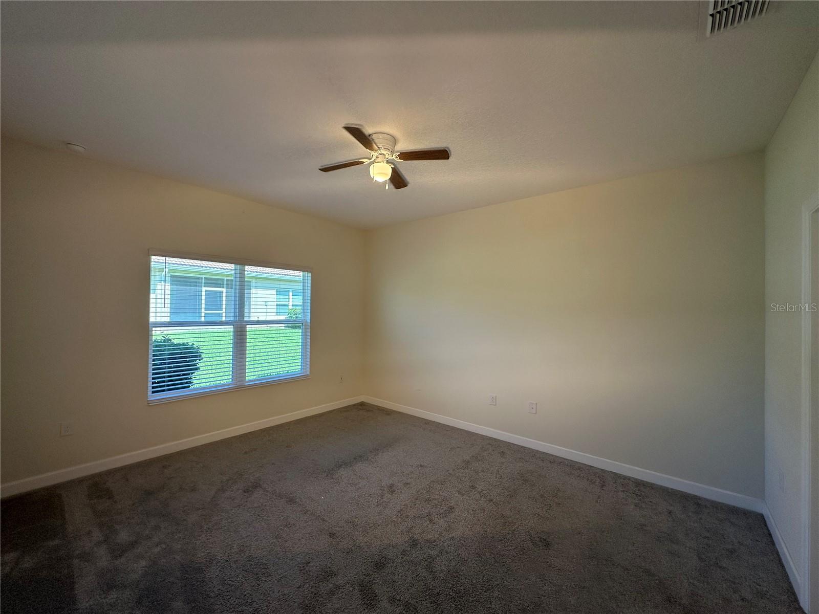 1068 Quaker Ridge Ln Property Photo 7
