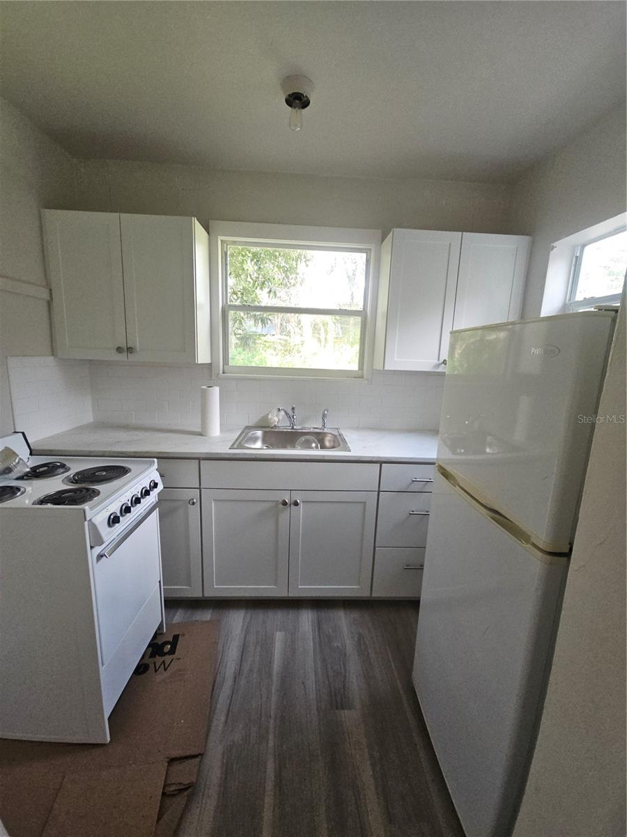 00 E Washington St #rear Property Photo 2
