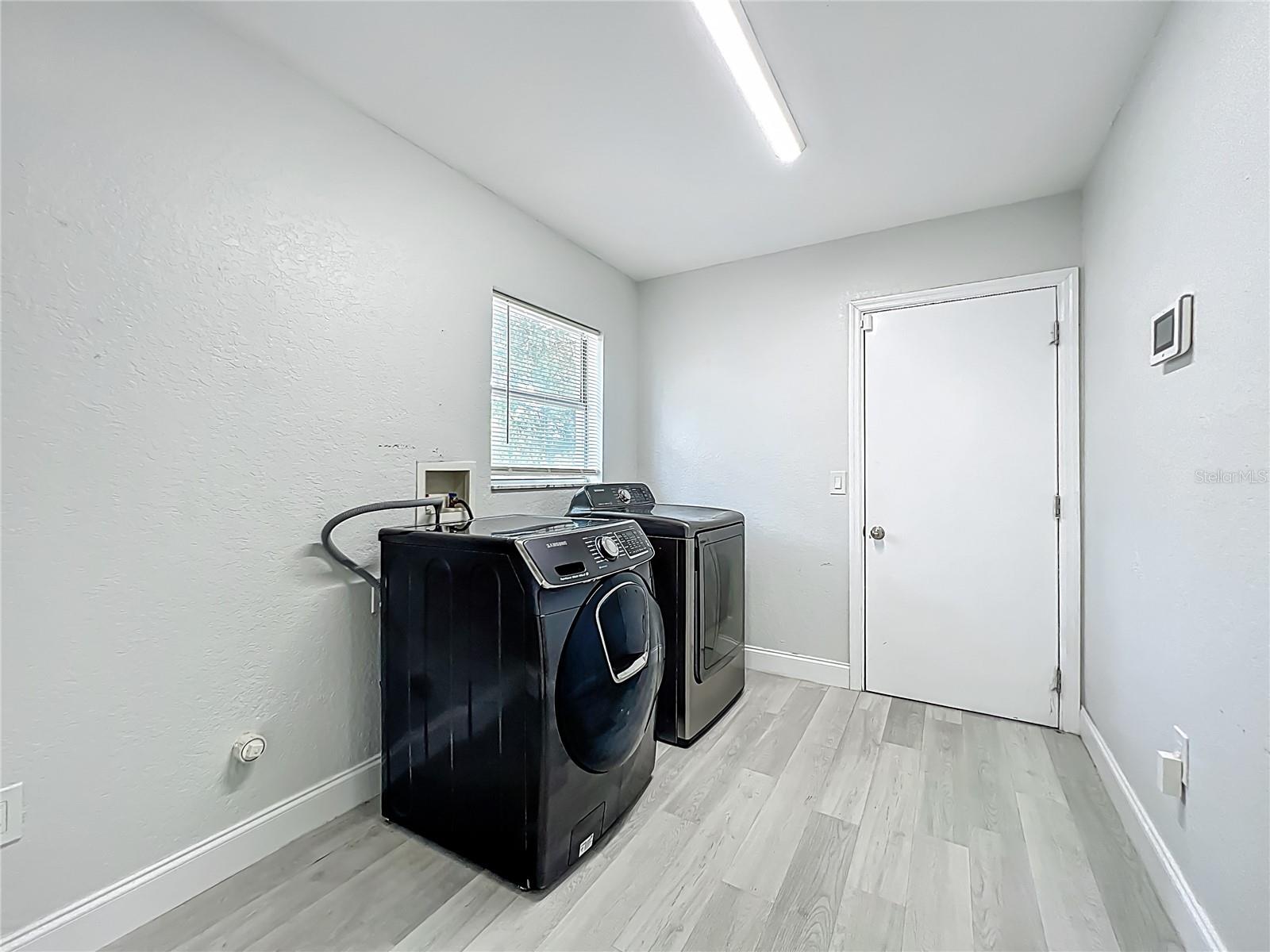 12368 Killian St Property Photo 20