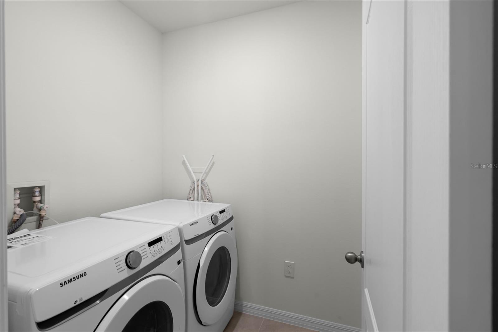 1340 Daisy Field Dr Property Photo 16