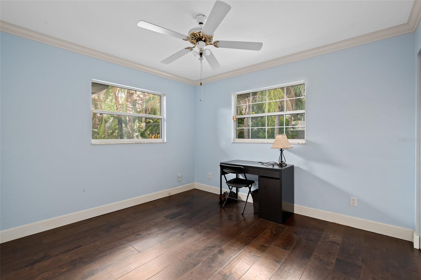 744 Cornwall Rd Property Photo 12