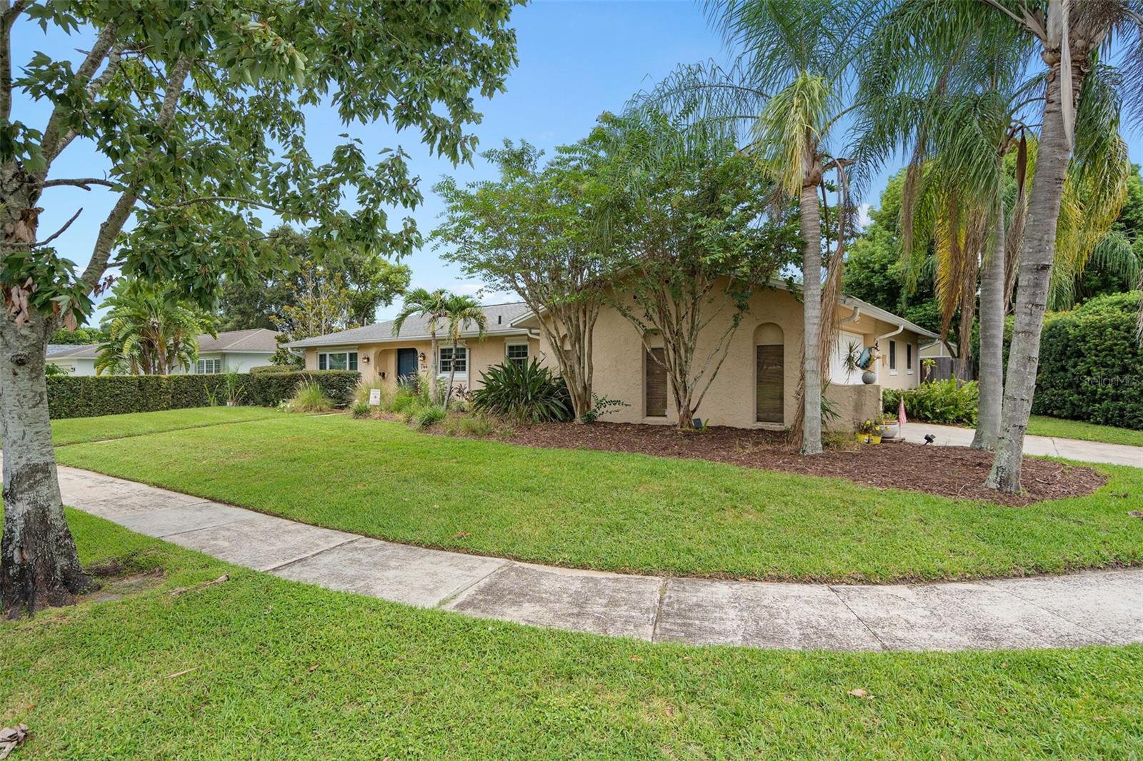 744 Cornwall Rd Property Photo 30