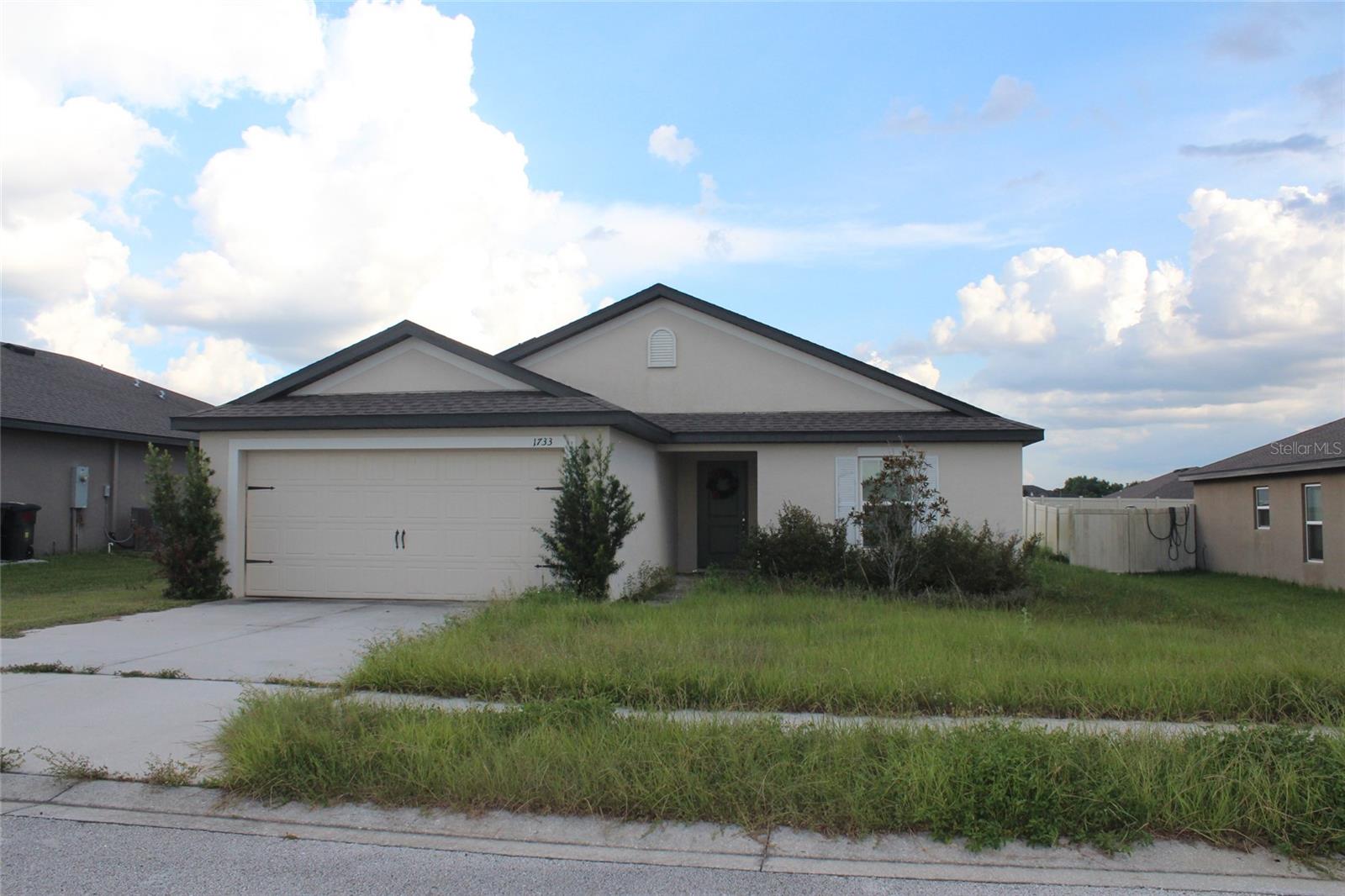 1733 Canaan Loop Property Photo 3