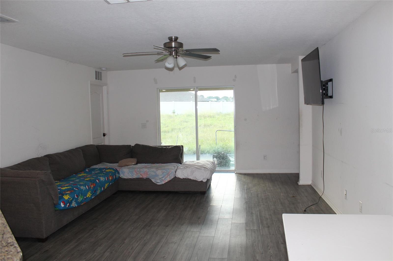 1733 Canaan Loop Property Photo 14