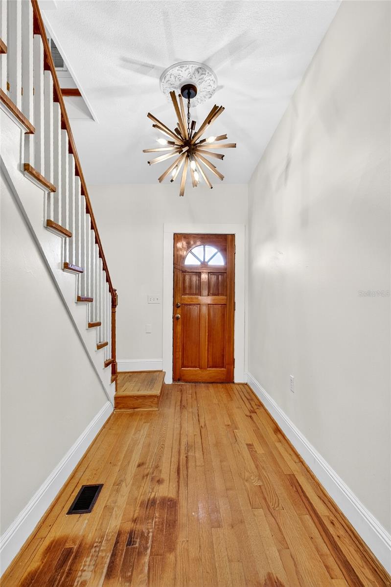 306 S 4th St Property Photo 17