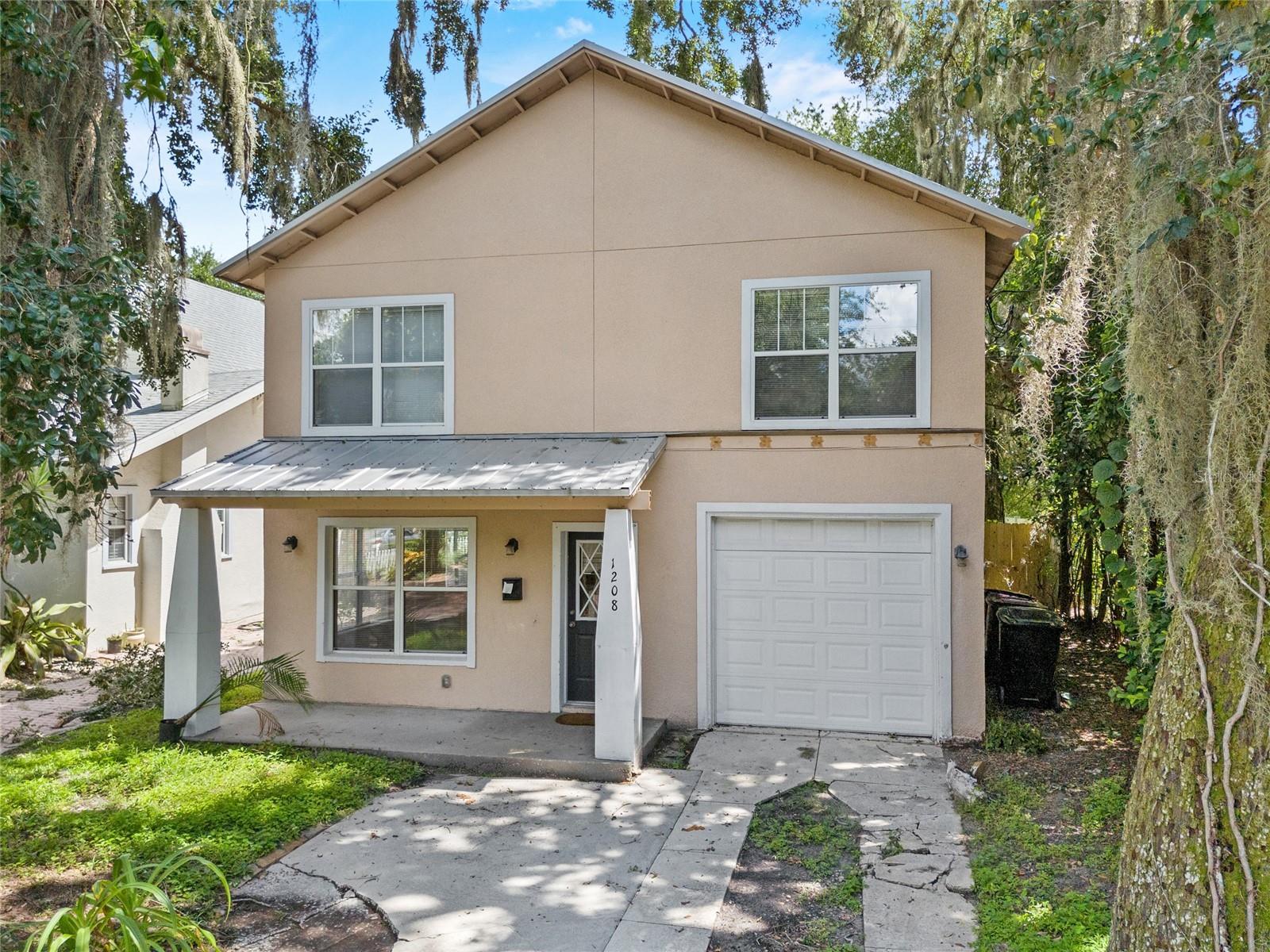 1208 Palmer St Property Photo 1