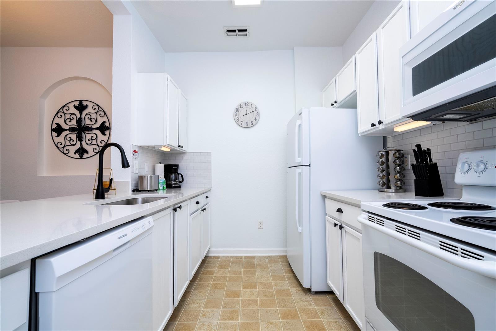 2778 Almaton Loop #203 Property Photo 7