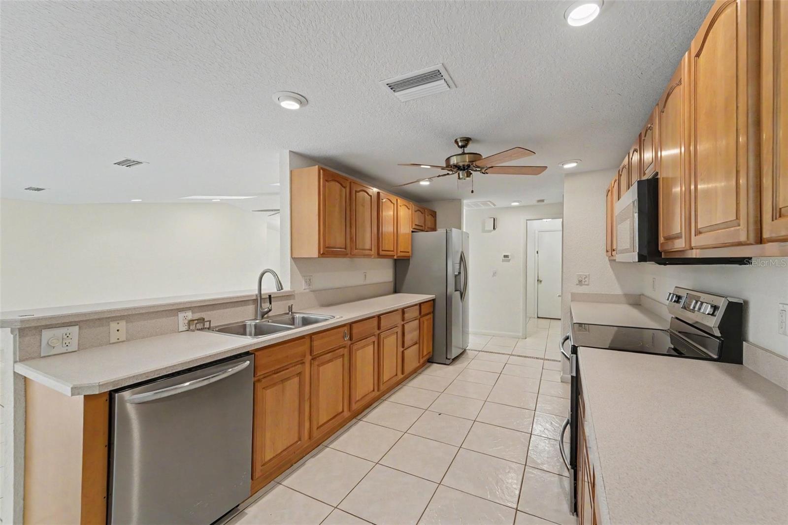 2057 Brent Pl Property Photo 7
