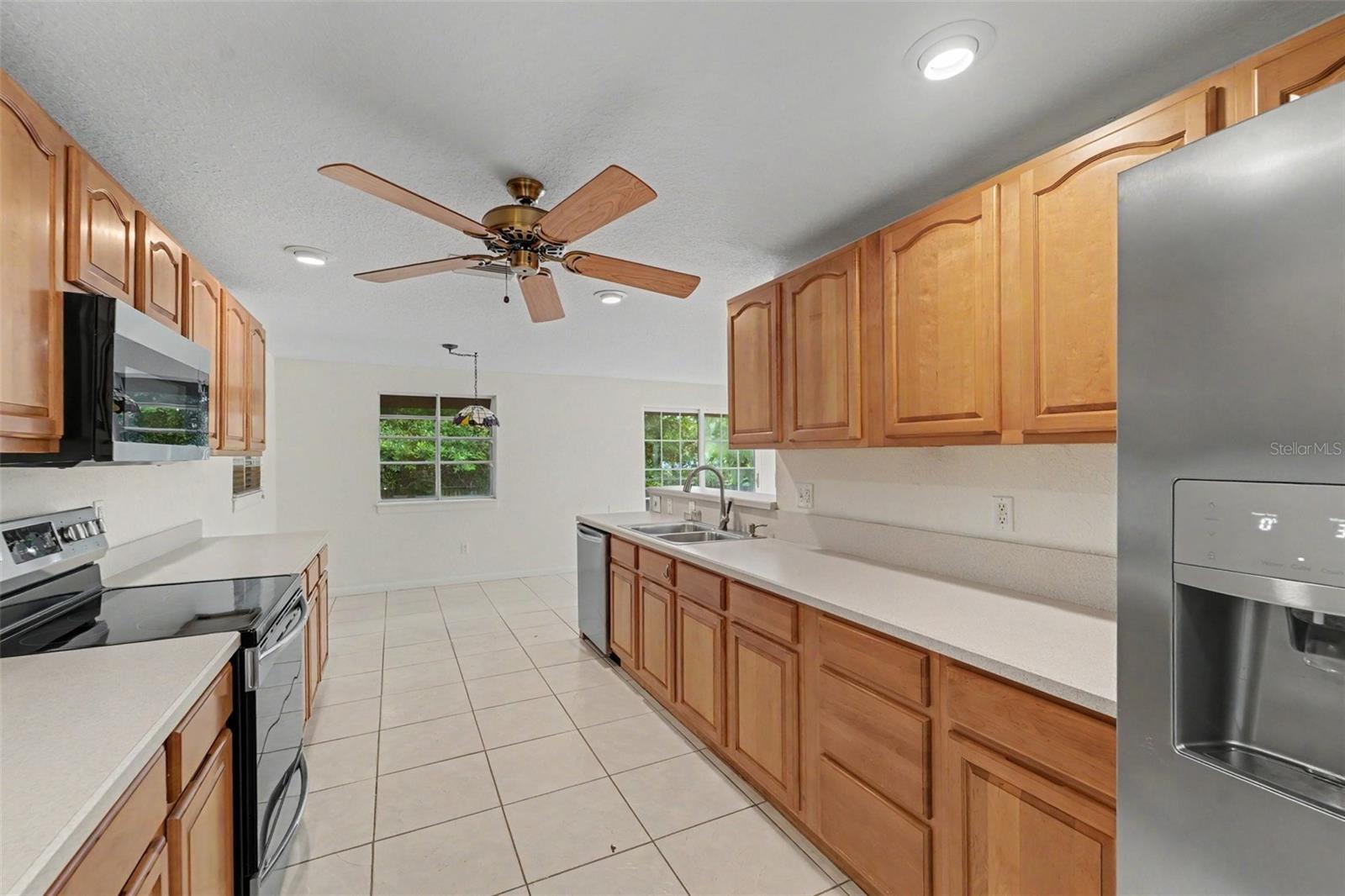 2057 Brent Pl Property Photo 8