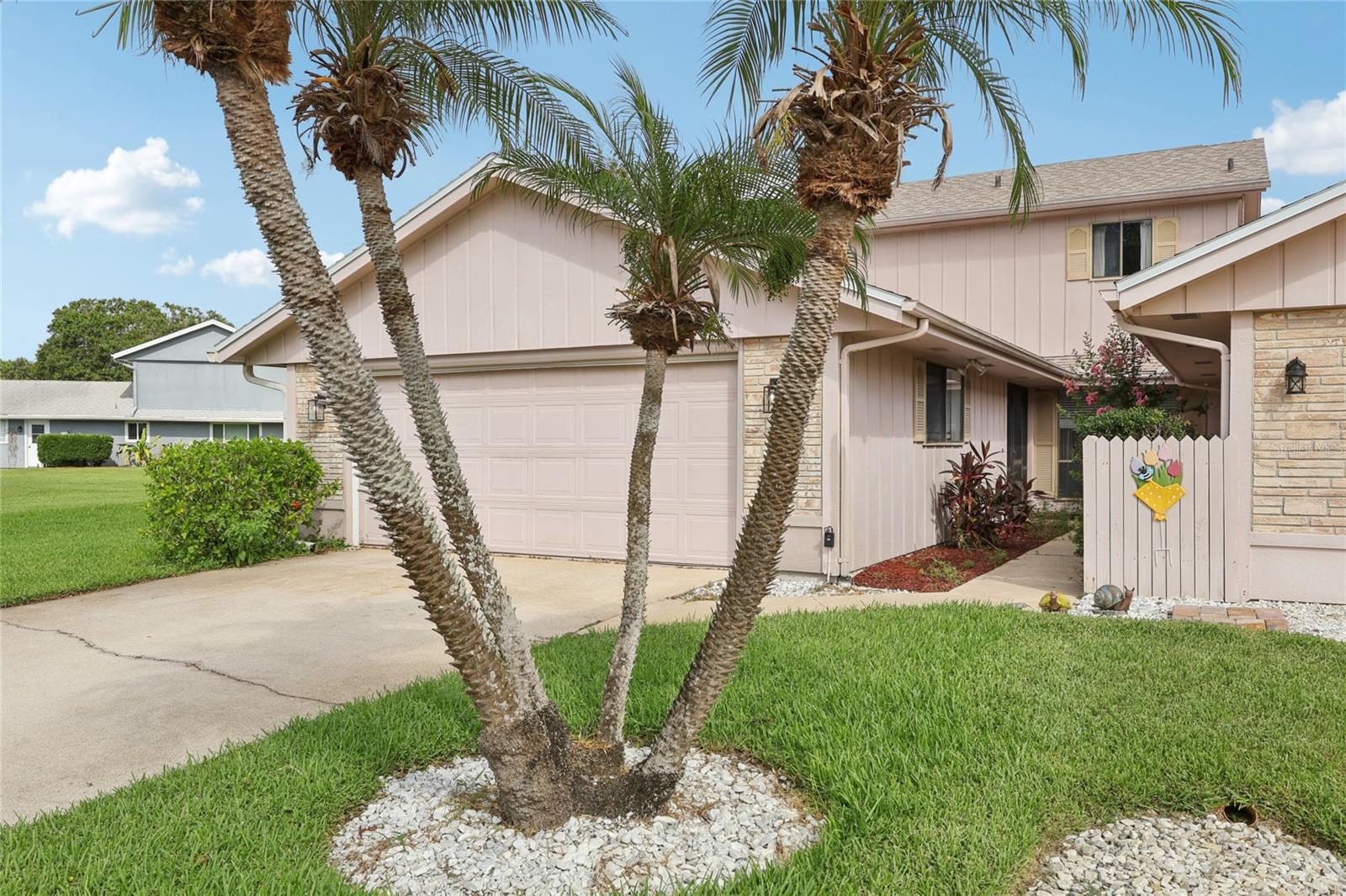 102 Golf Club Dr Property Photo 1