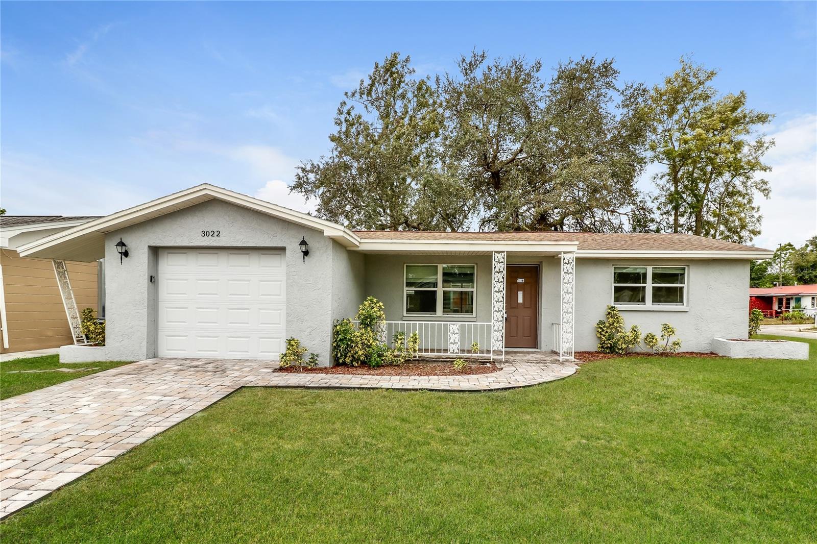 3022 Brompton Dr Property Photo 1