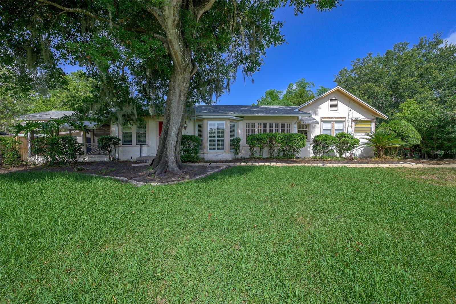 1621 Sunnyside Dr Property Photo 1