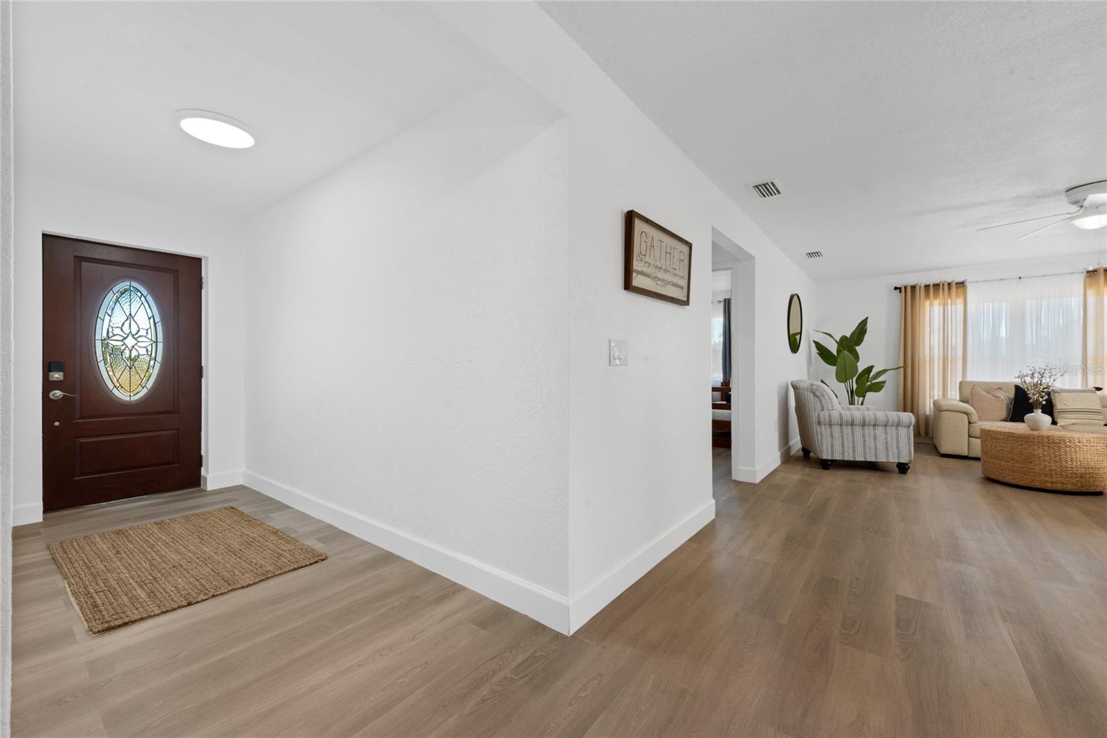 52 N York Rd Property Photo 5