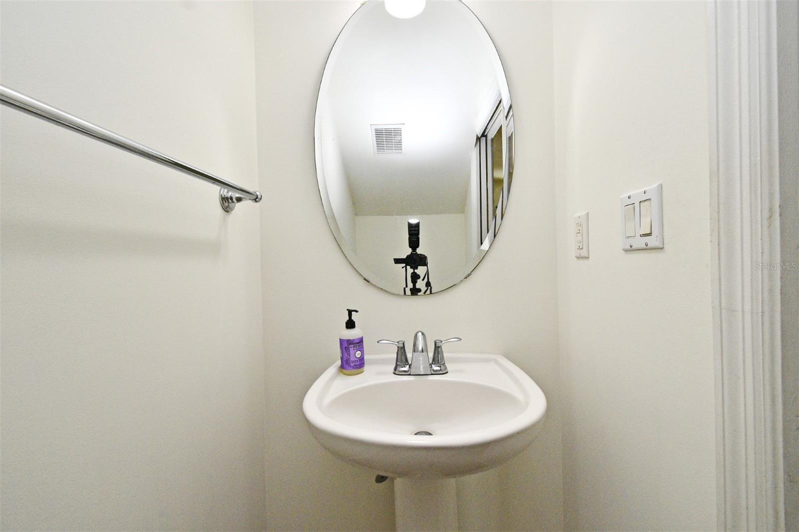 460 E Jackson St #5 Property Photo 6