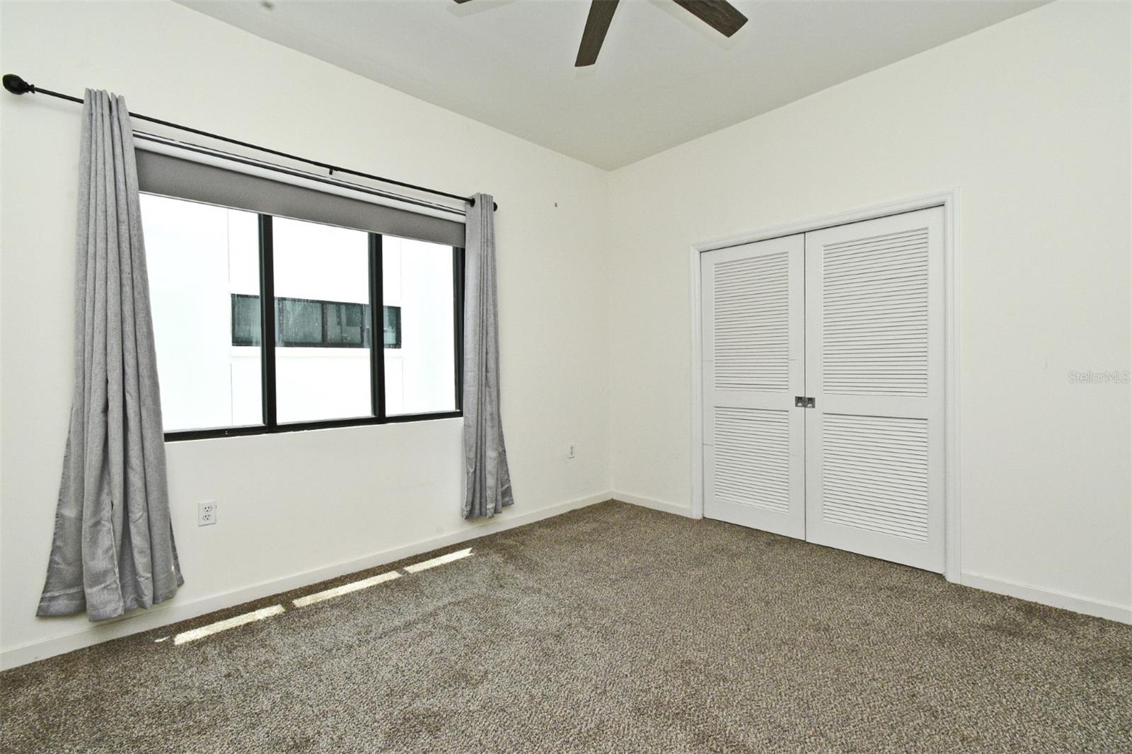 460 E Jackson St #5 Property Photo 13
