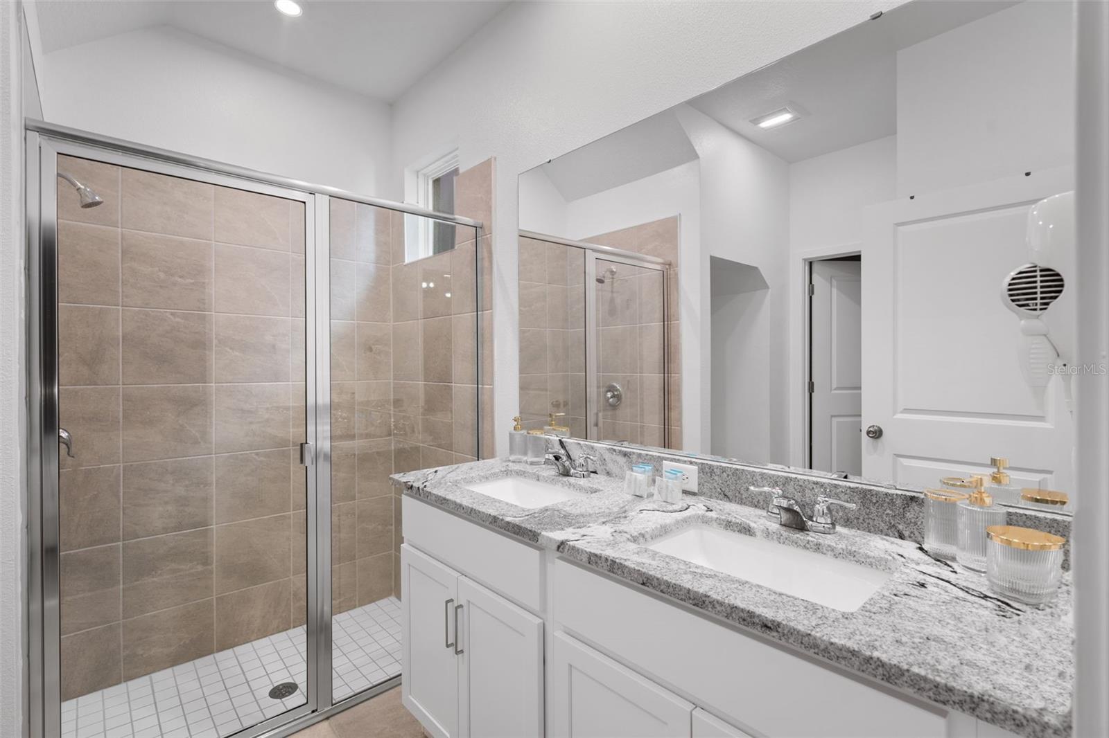 2358 Zaballina Pl Property Photo 14