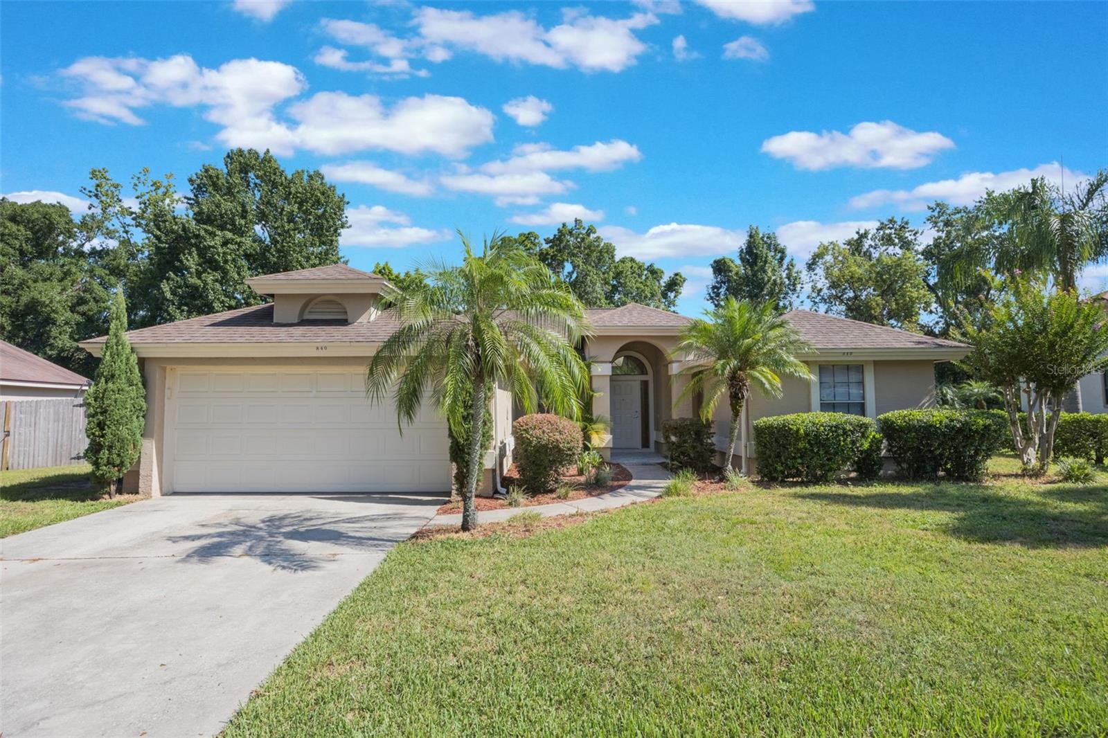 840 Lake Jackson Cir Property Photo 1