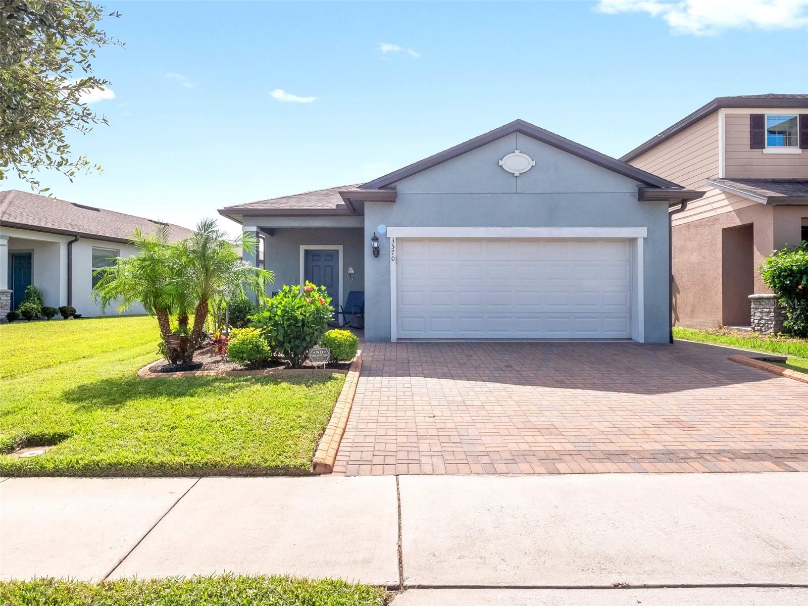 3570 Southern Cross Loop Property Photo 3