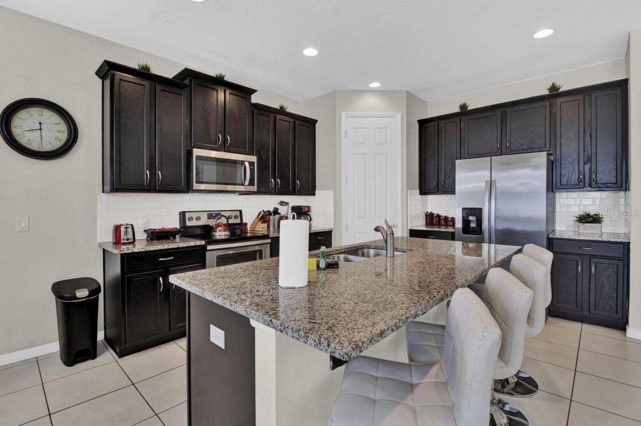 9021 Flamingo Key Way Property Photo 11