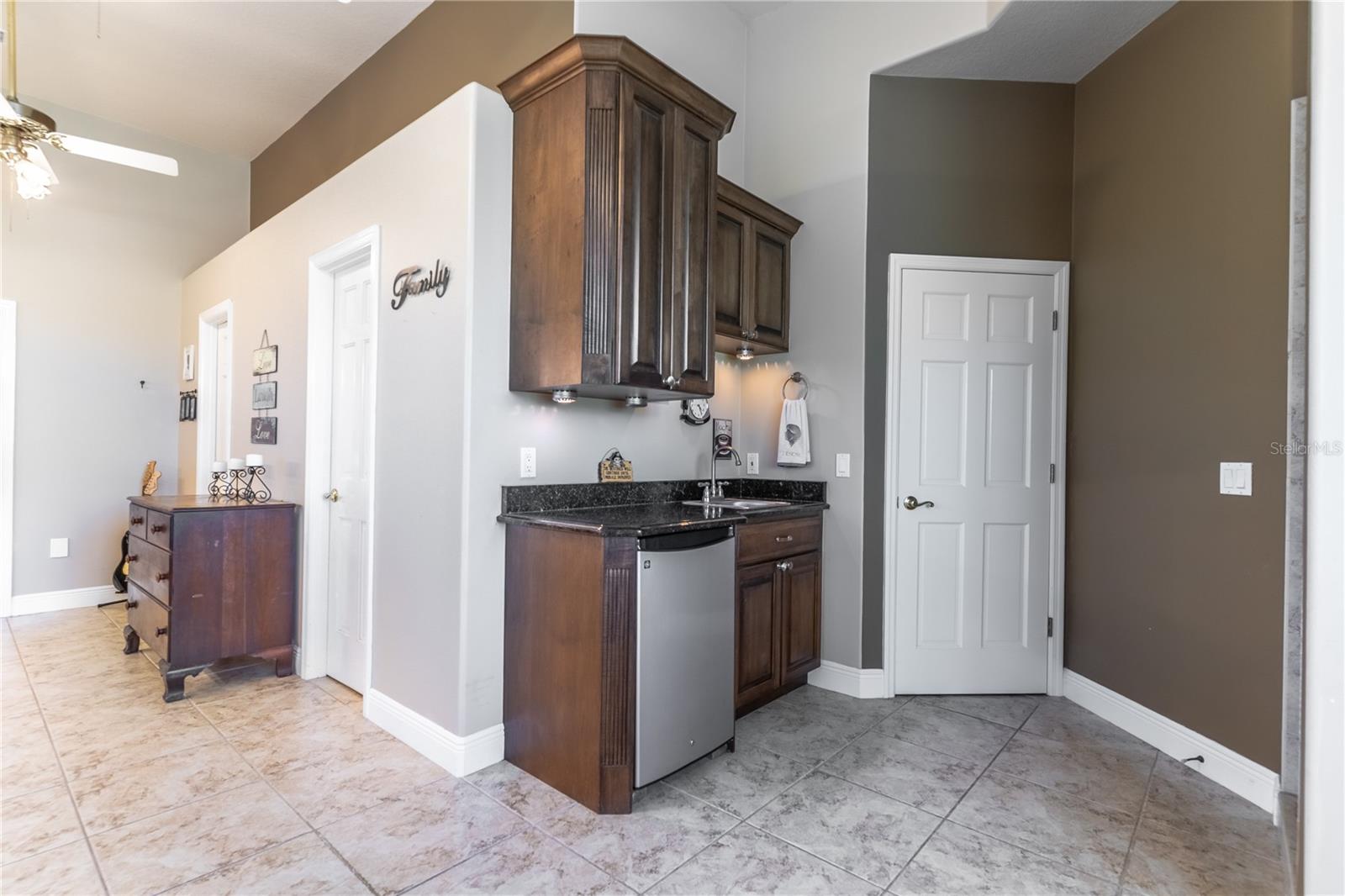 150 Utopia Cir Property Photo 35