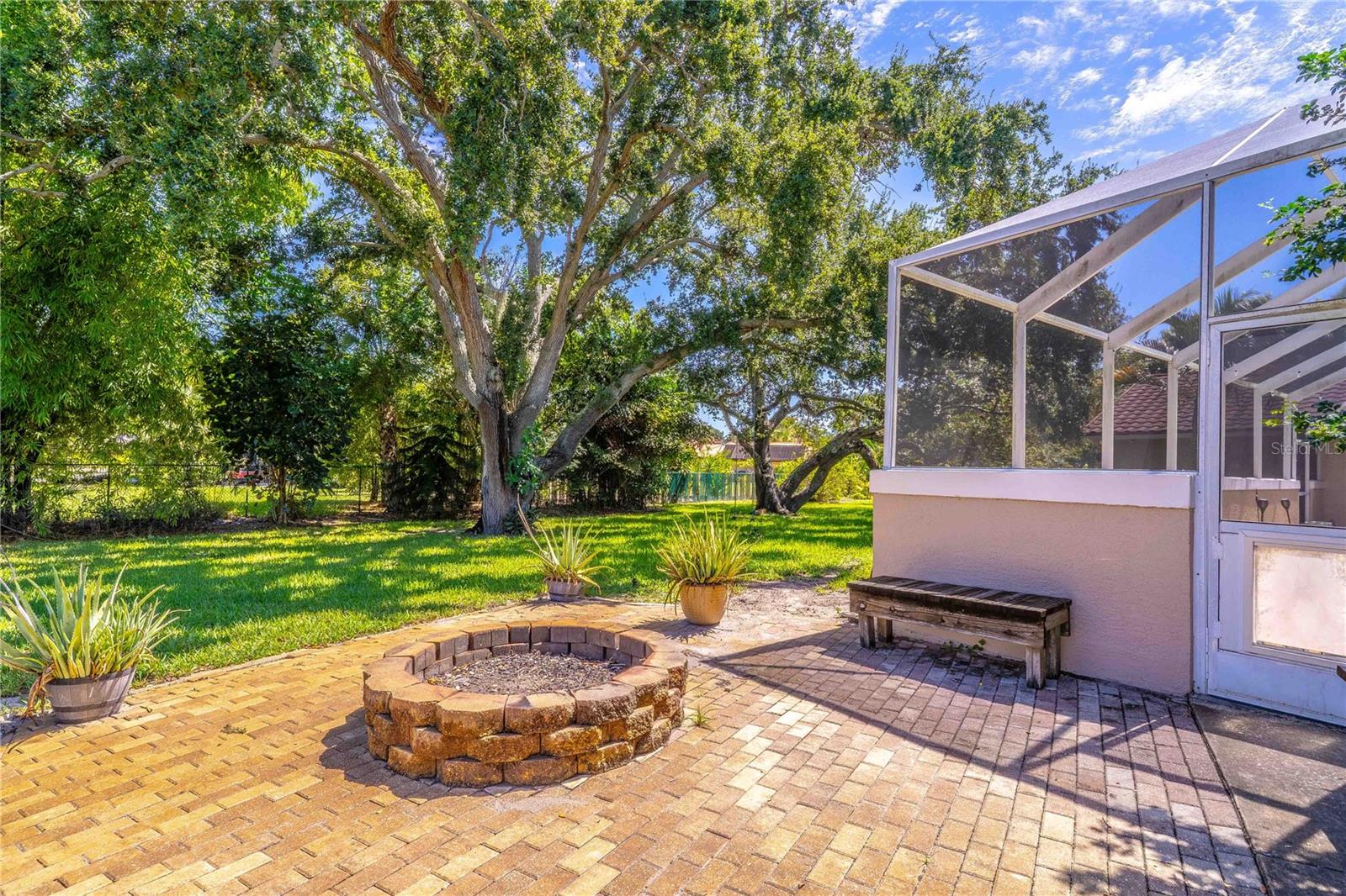 150 Utopia Cir Property Photo 38