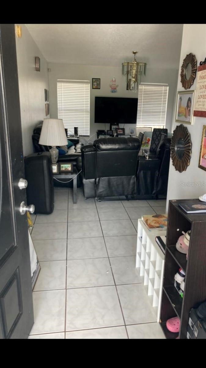 303 Cocoa Ct Property Photo 5