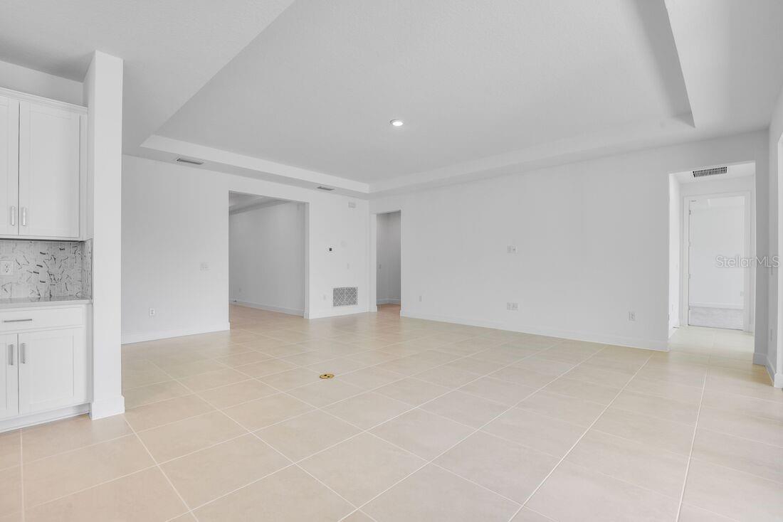 672 Junonia Blvd Property Photo 12