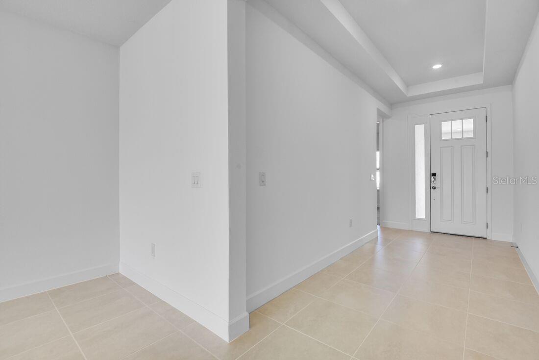 672 Junonia Blvd Property Photo 14