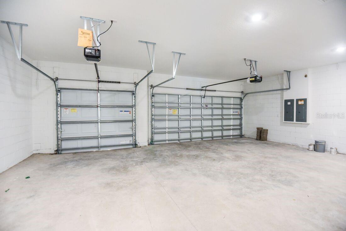 672 Junonia Blvd Property Photo 27