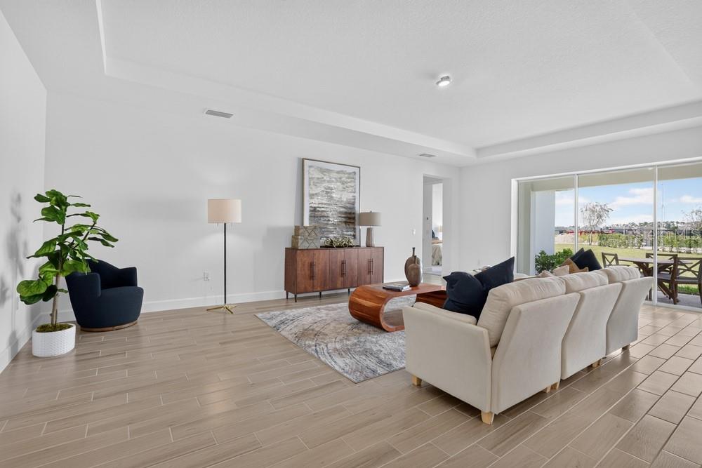 668 Junonia Blvd Property Photo 12