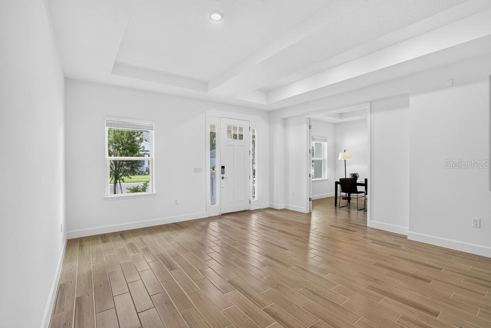 668 Junonia Blvd Property Photo 18