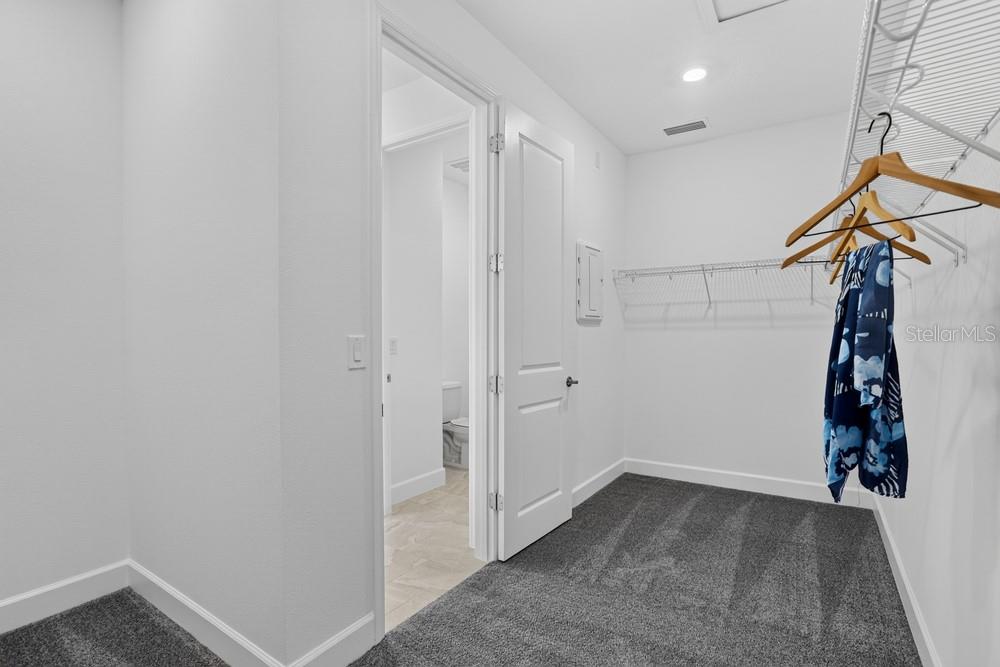 668 Junonia Blvd Property Photo 28