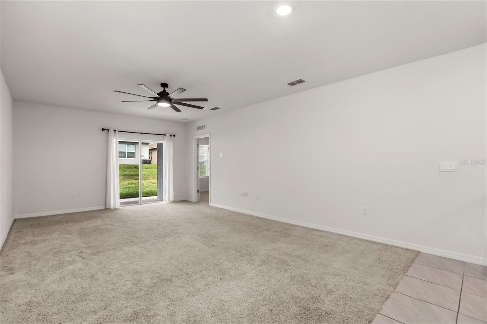 935 August Sky Dr Property Photo 14