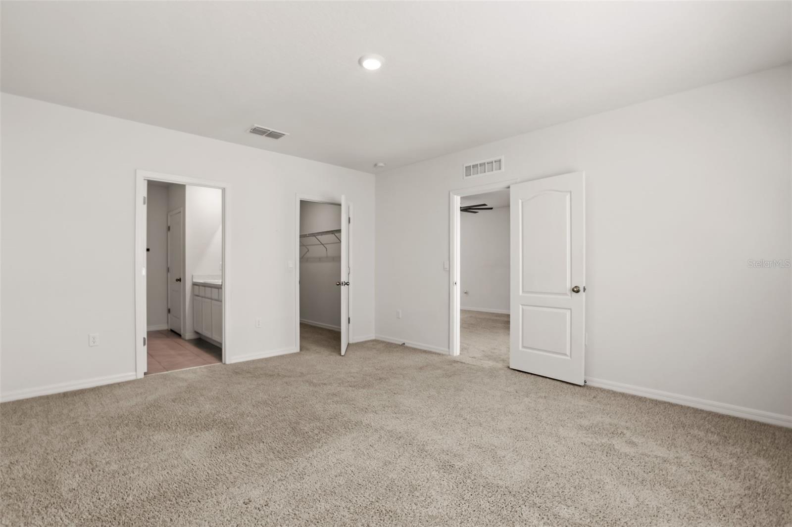 935 August Sky Dr Property Photo 16