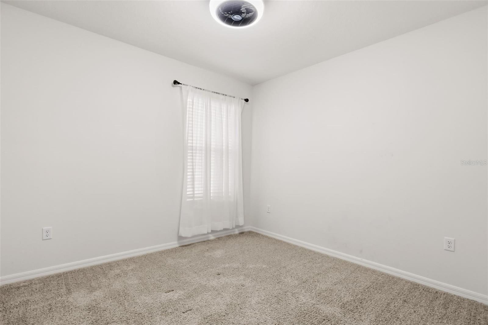 935 August Sky Dr Property Photo 22