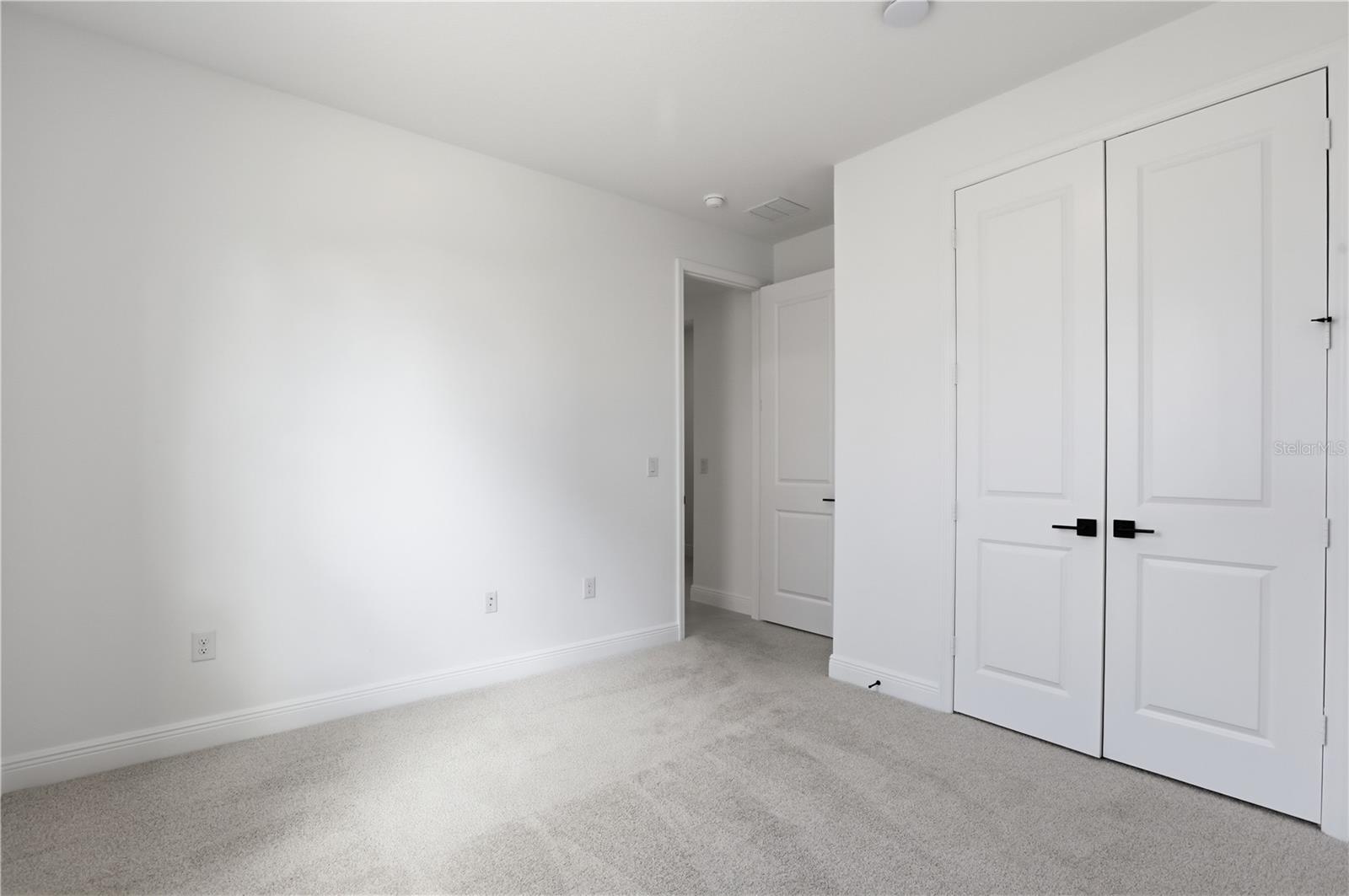 468 Veneto Cir Property Photo 32