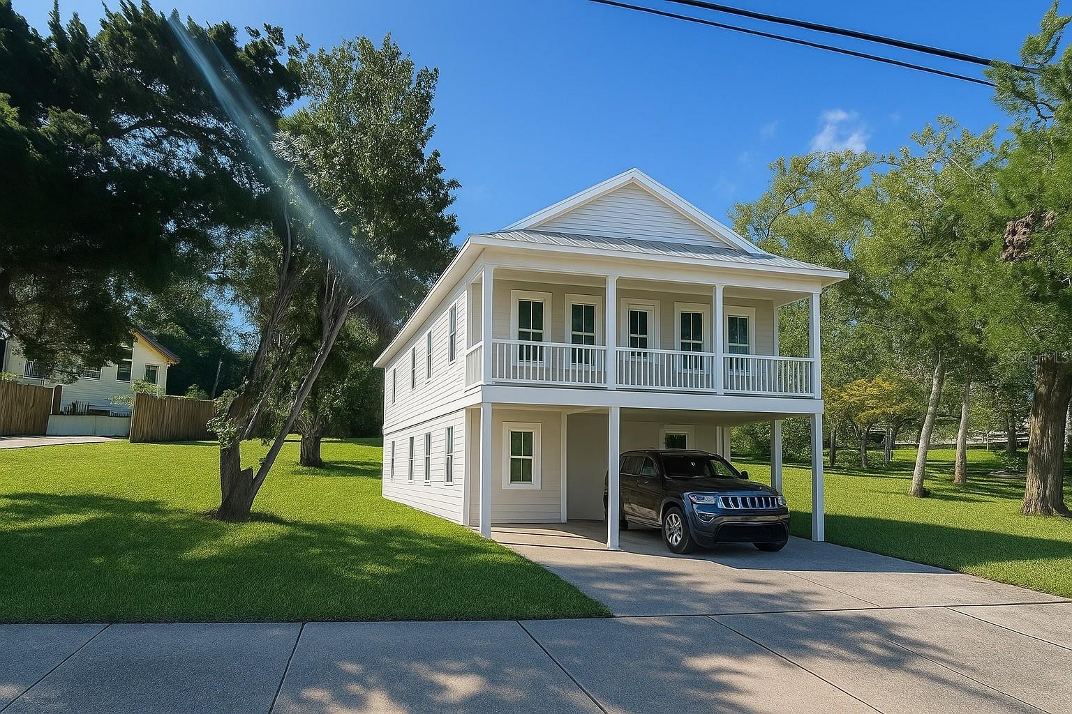 218 Herbert St Property Photo 2