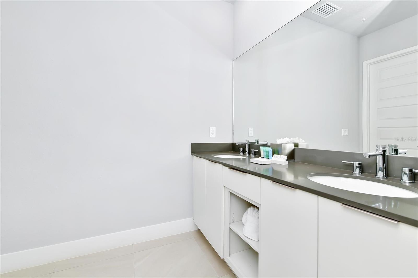 7740 Sandy Ridge Dr #121 Property Photo 48