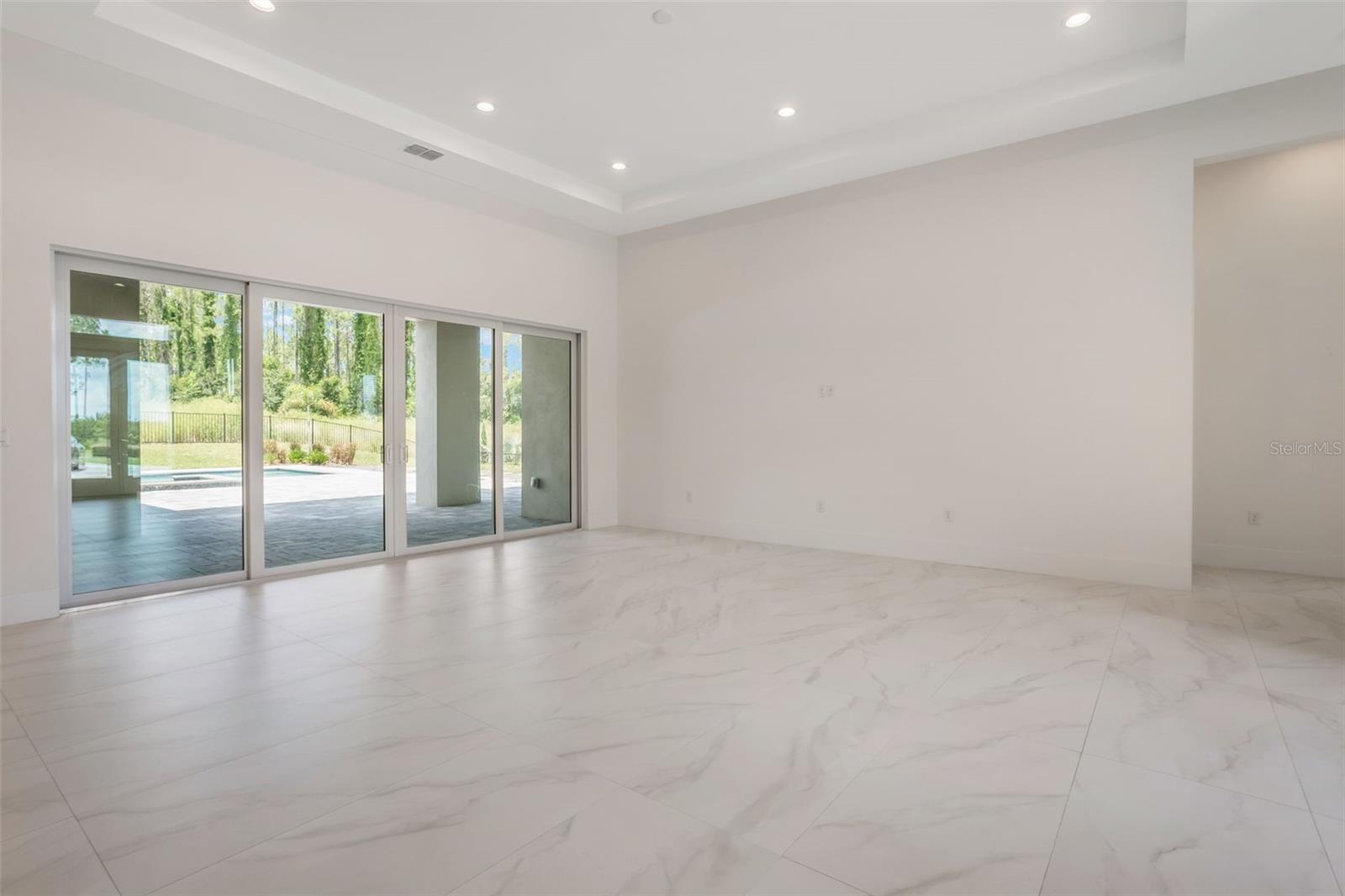 16110 Pendio Dr Property Photo 8