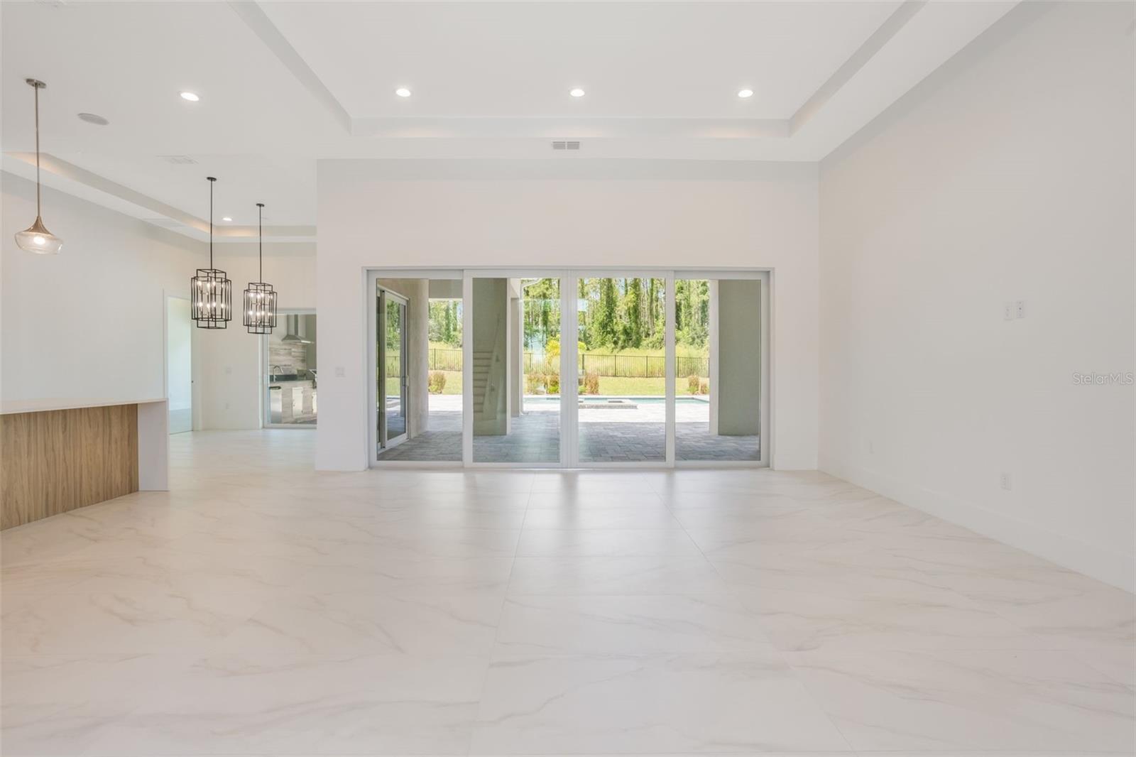 16110 Pendio Dr Property Photo 9