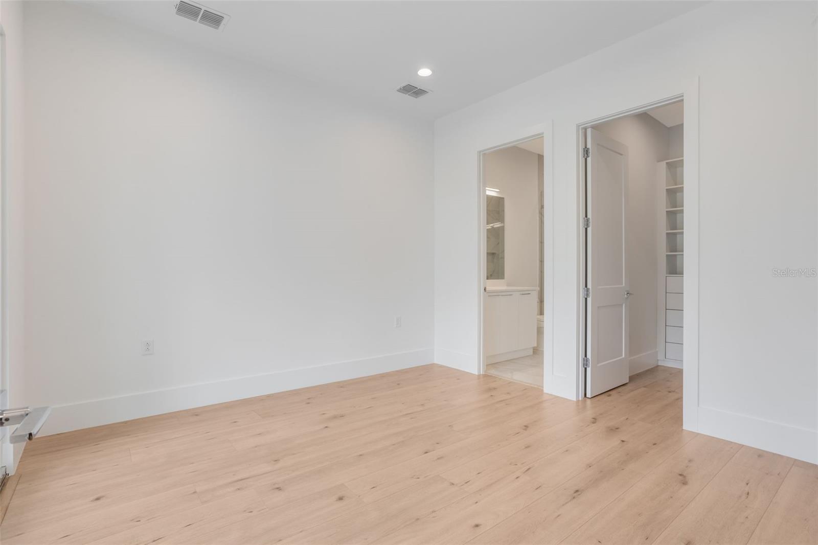 16110 Pendio Dr Property Photo 28