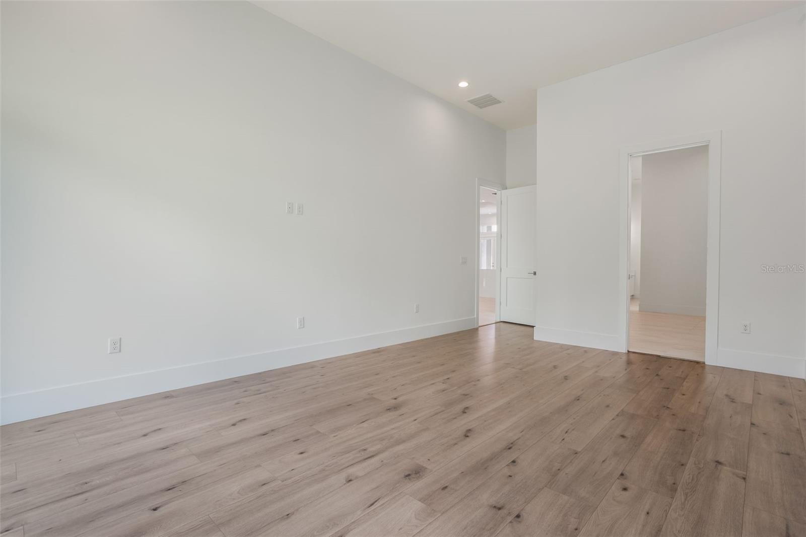 16110 Pendio Dr Property Photo 30