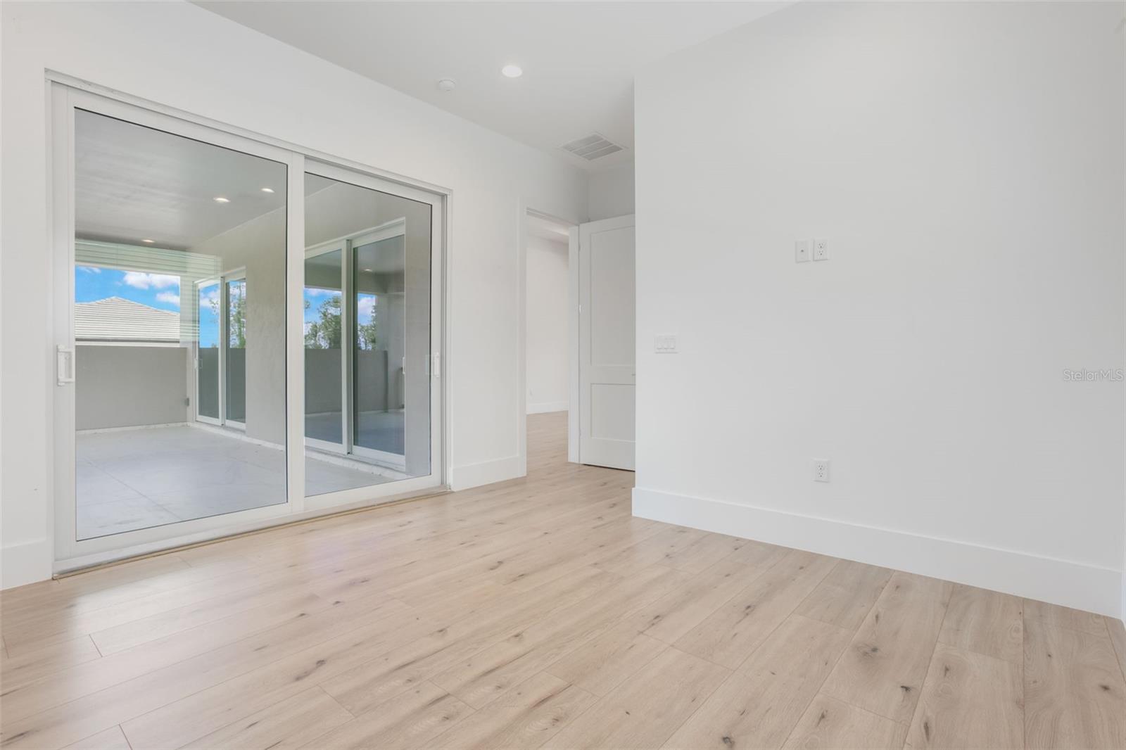 16110 Pendio Dr Property Photo 32