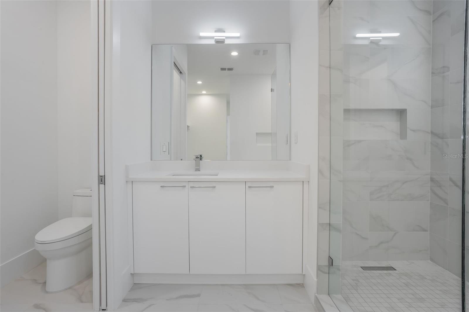 16110 Pendio Dr Property Photo 35