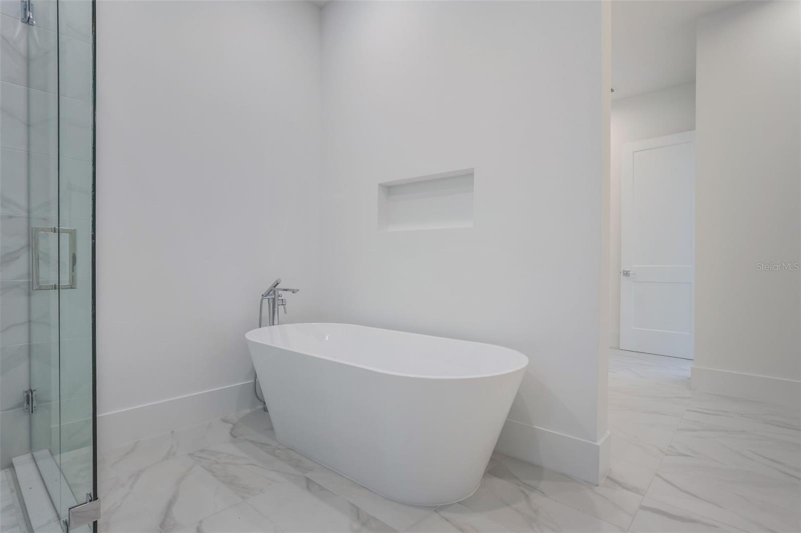 16110 Pendio Dr Property Photo 37