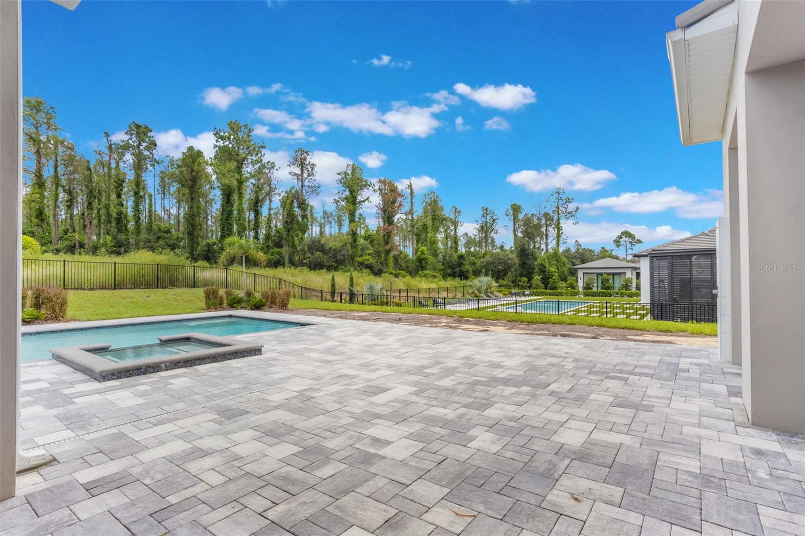 16110 Pendio Dr Property Photo 54